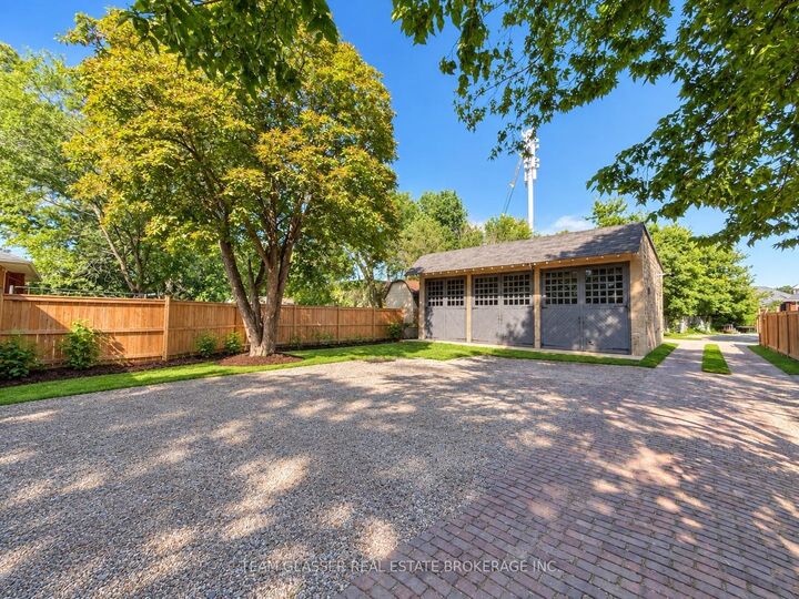 Property Photo: 884 Trafalgar Street Lower ON N5Z 1E8