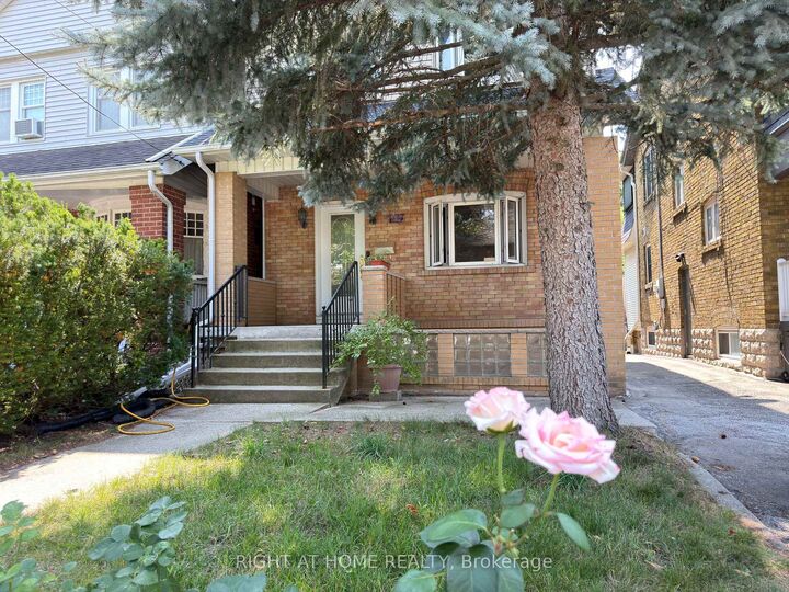 Property Photo:  107 Melrose Avenue  ON M5M 1Y8 
