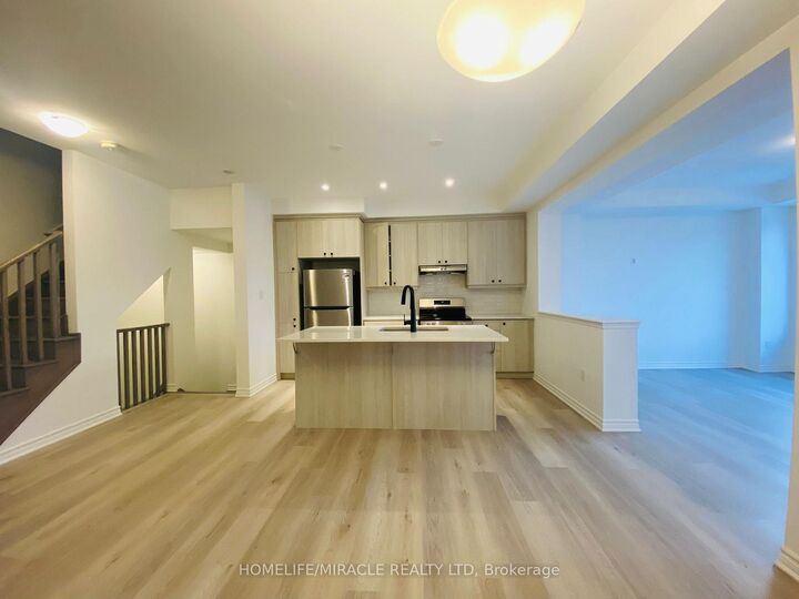 Property Photo:  20 Ennerdale Street  ON L9J 1A2 