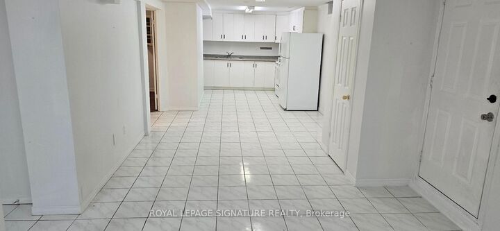Property Photo:  2 Viewmark Drive Bsmt  ON L4S 1C9 