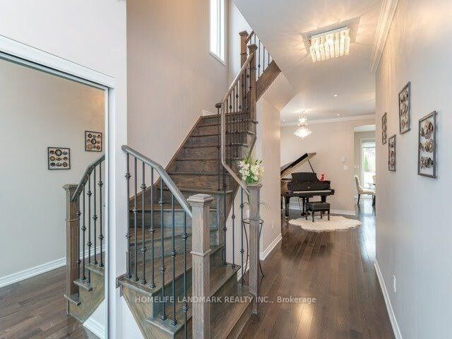 Property Photo:  98 Stoyell Drive  ON L4E 0M8 