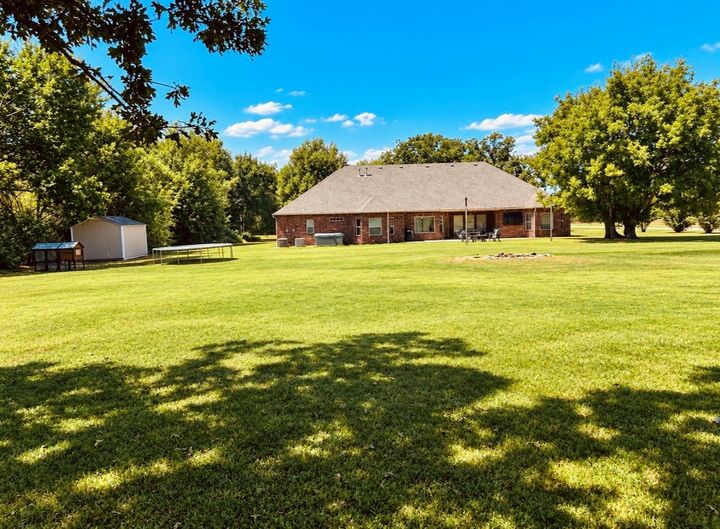 Property Photo:  5607 S 281st East Avenue  OK 74014 