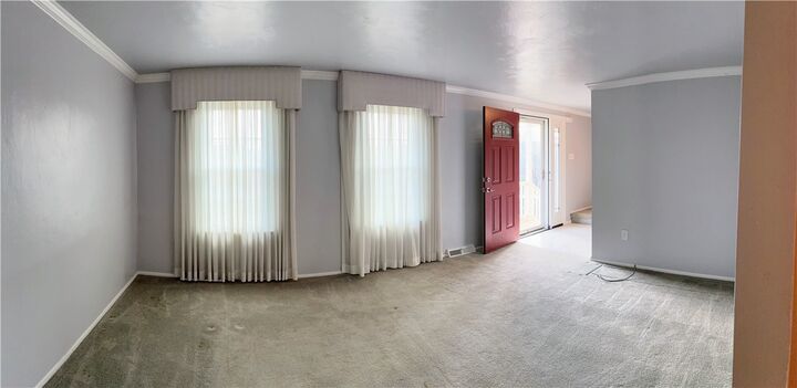 Property Photo: 5176 Janie Dr PA 15227