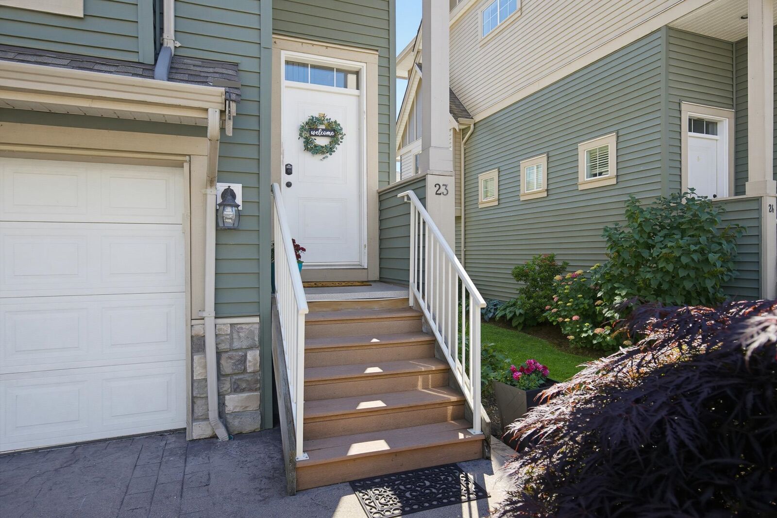 Property Photo:  6498 Southdowne Place 23  BC V2R 0K3 
