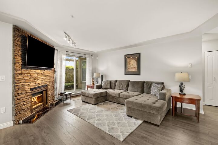 Property Photo: 20433 53 Avenue 104 BC V3A 7A6