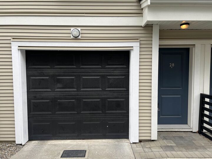 Property Photo:  32633 Simon Avenue 28  BC V2T 0G9 