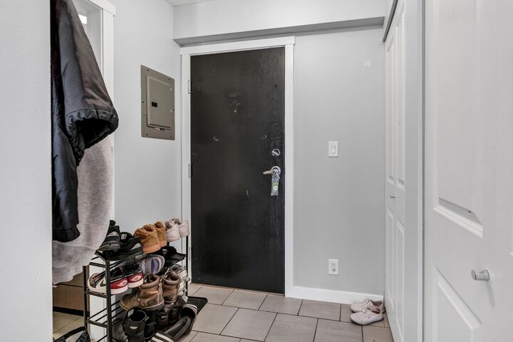 Property Photo:  1001 Richards Street 1702  BC V6B 1J6 