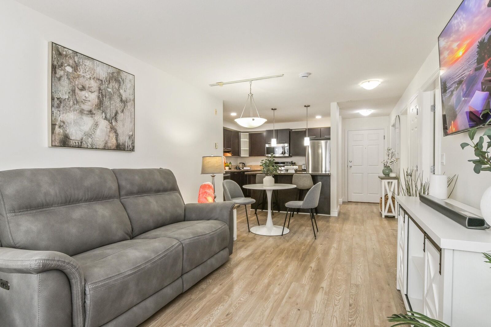 Property Photo: 5454 198 Street 209 BC V3A 1G2