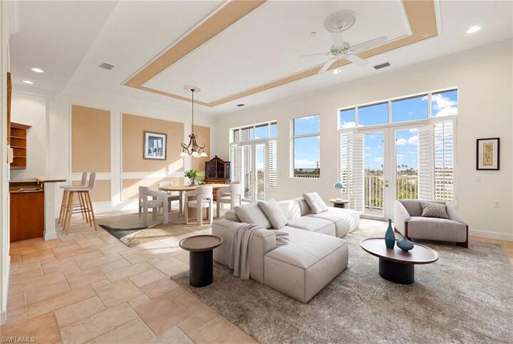 Property Photo:  109 Barefoot Cir 22  FL 34134 
