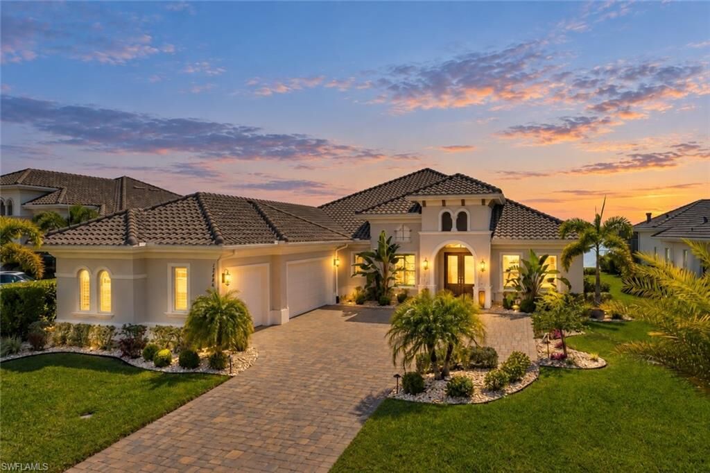 Property Photo:  17424 Blue Sapphire Dr  FL 33913 
