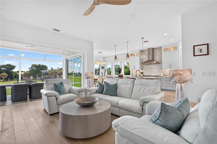 Property Photo:  1272 Par View Dr  FL 33957 