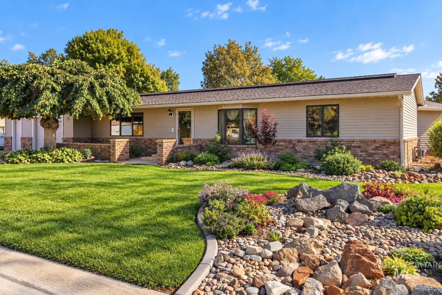 Property Photo: 701 19th Street ID 83350