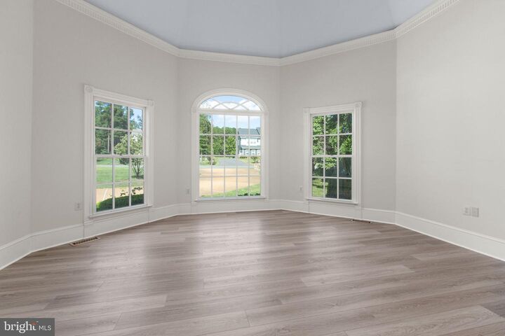 Property Photo: 11806 Fawn Lake Parkway VA 22551