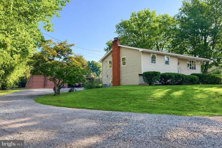 Property Photo:  9814 Old Solomons Island Road  MD 20736 