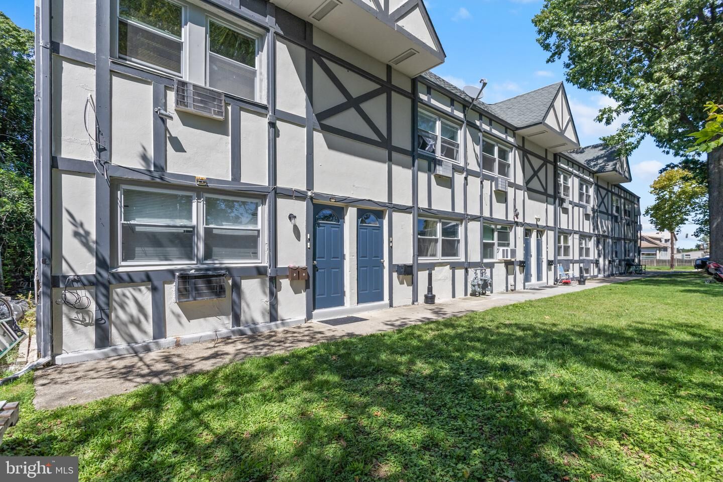 Property Photo:  106 Newton Avenue N  NJ 08107 