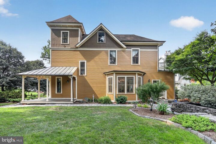 Property Photo:  9310 Brookville Road  MD 20910 