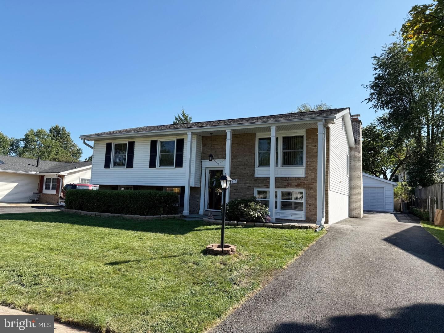 Property Photo: 115 W Church Road VA 20164