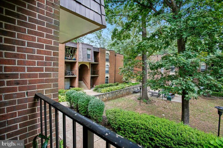 Property Photo:  3352 Woodburn Road 21  VA 22003 