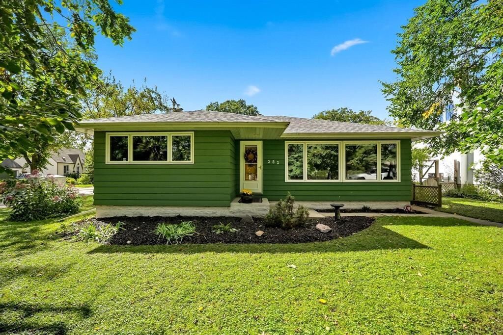 Property Photo: 282 Egerton Road MB R2M 2X4