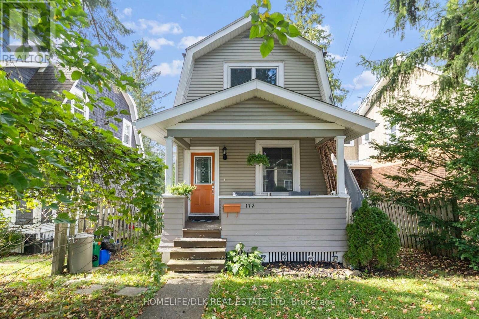 Property Photo:  172 Pearl Street West  ON K6V 4C8 