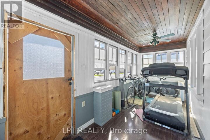 Property Photo:  125 Curtis Street  ON N5P 1J4 