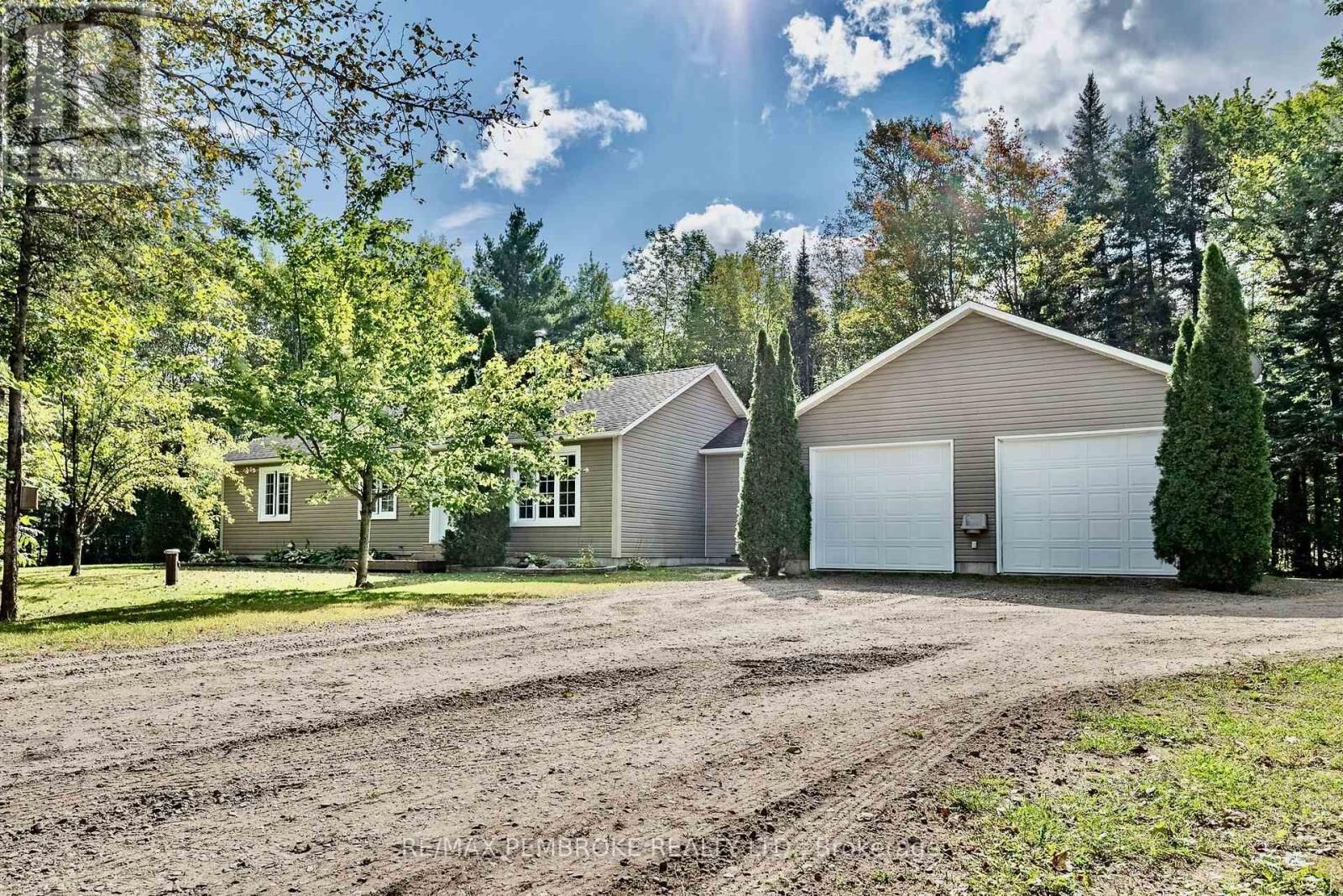 Property Photo:  469 Woito Station Road  ON K8A 6W5 