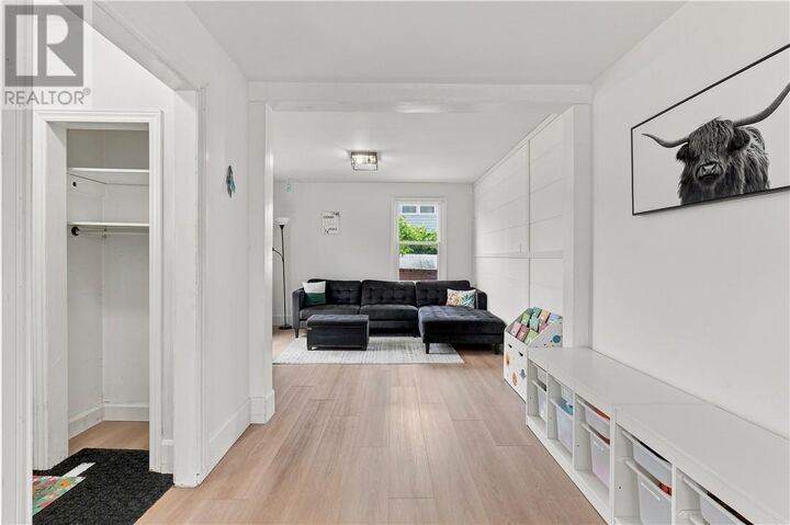 Property Photo:  587 Main Street  ON P3Y 1M9 