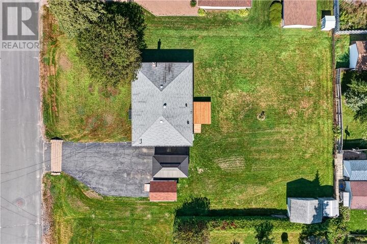 Property Photo:  3664 Claire Street  ON P3N 1H5 