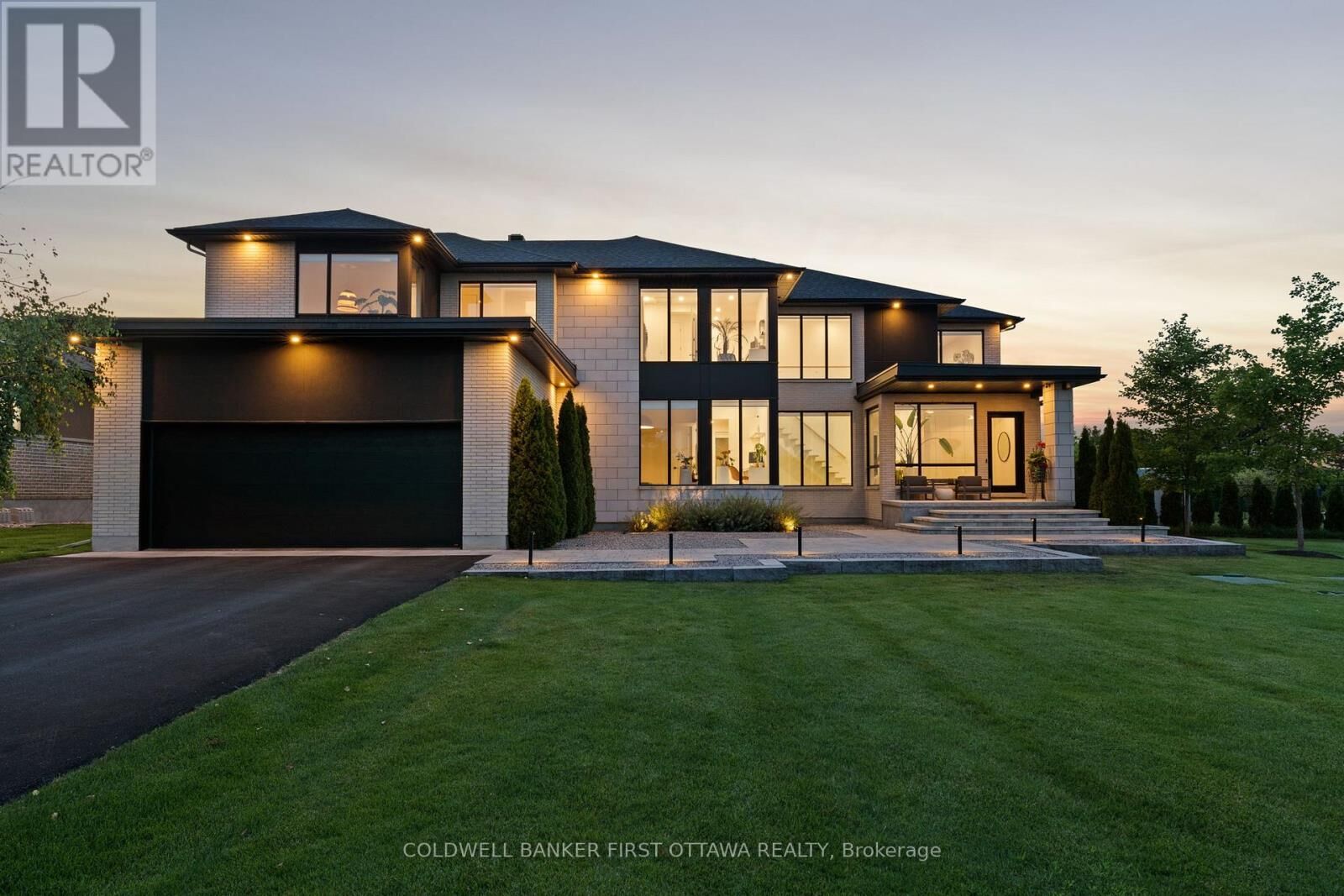Property Photo:  500 Leimerk Court  ON K4M 0E8 
