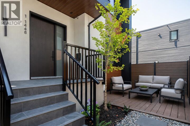 Property Photo:  1448 East 30th Avenue 1  BC V5N 3A2 