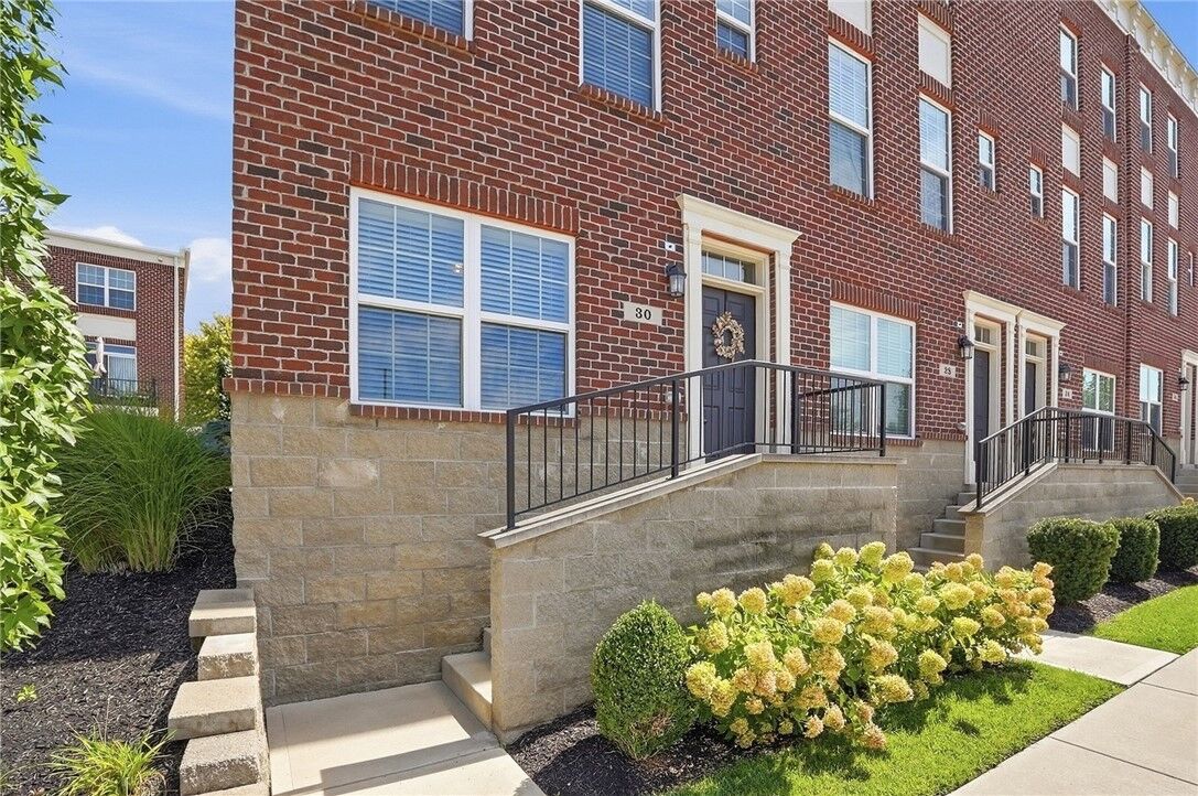 Property Photo:  30 N Center Street 30  OH 45502 