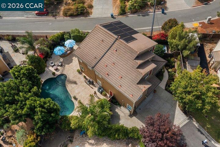 Property Photo: 240 Explorer Way CA 94553