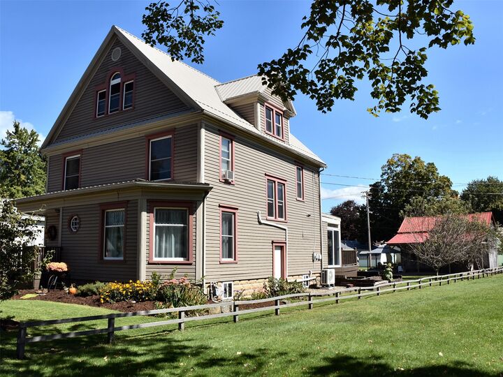 Property Photo: 443 Euclid Avenue PA 16433