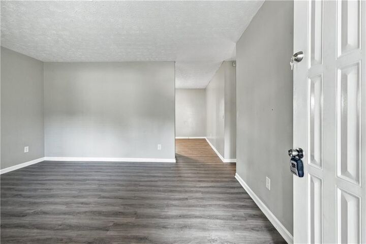 Property Photo: 215 Henry Street GA 30517
