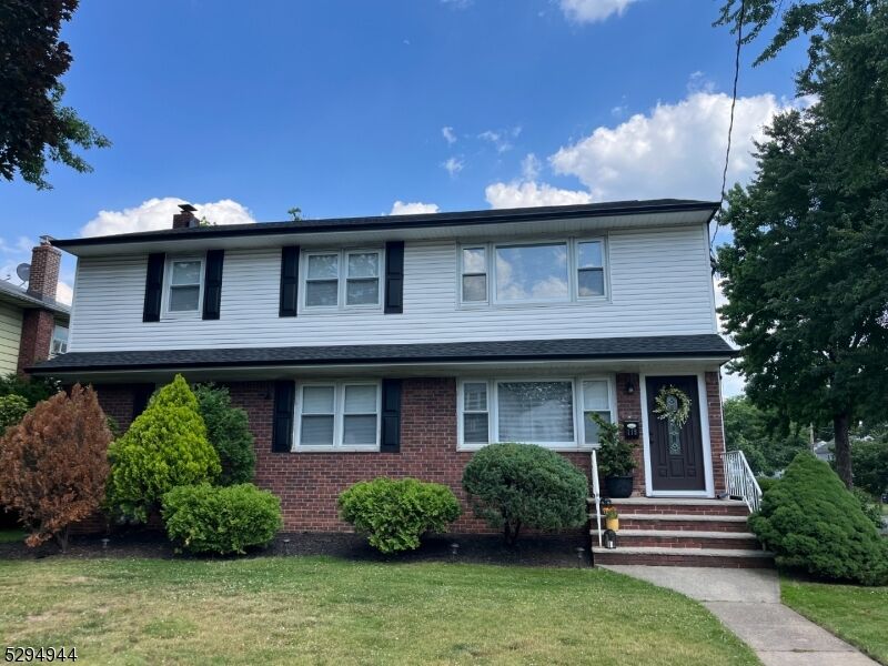 Property Photo:  115 Burnside Ave 2  NJ 07016 