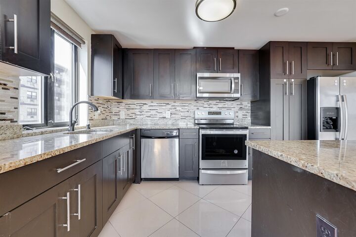 Property Photo:  29 1st St 702  NJ 07601 