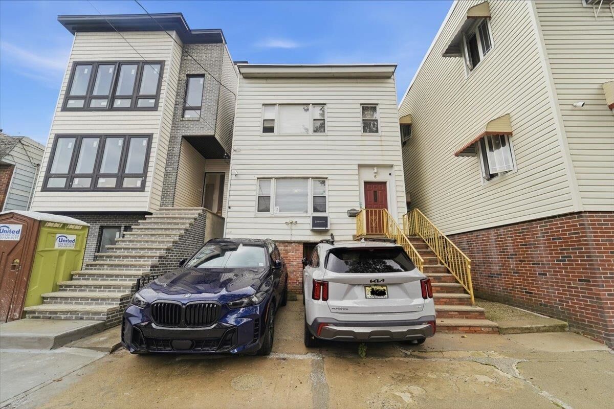 Property Photo:  6 Skillman Ave  NJ 07306 
