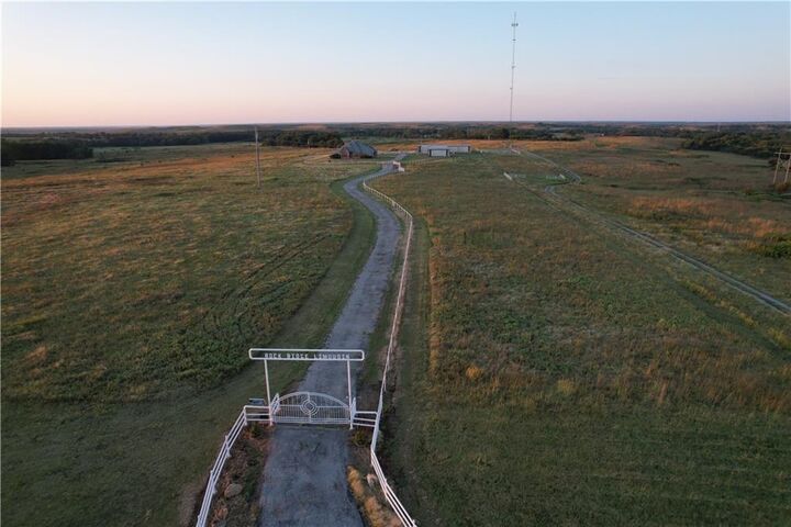 Property Photo:  54087 US Highway 60 Highway  OK 74633 