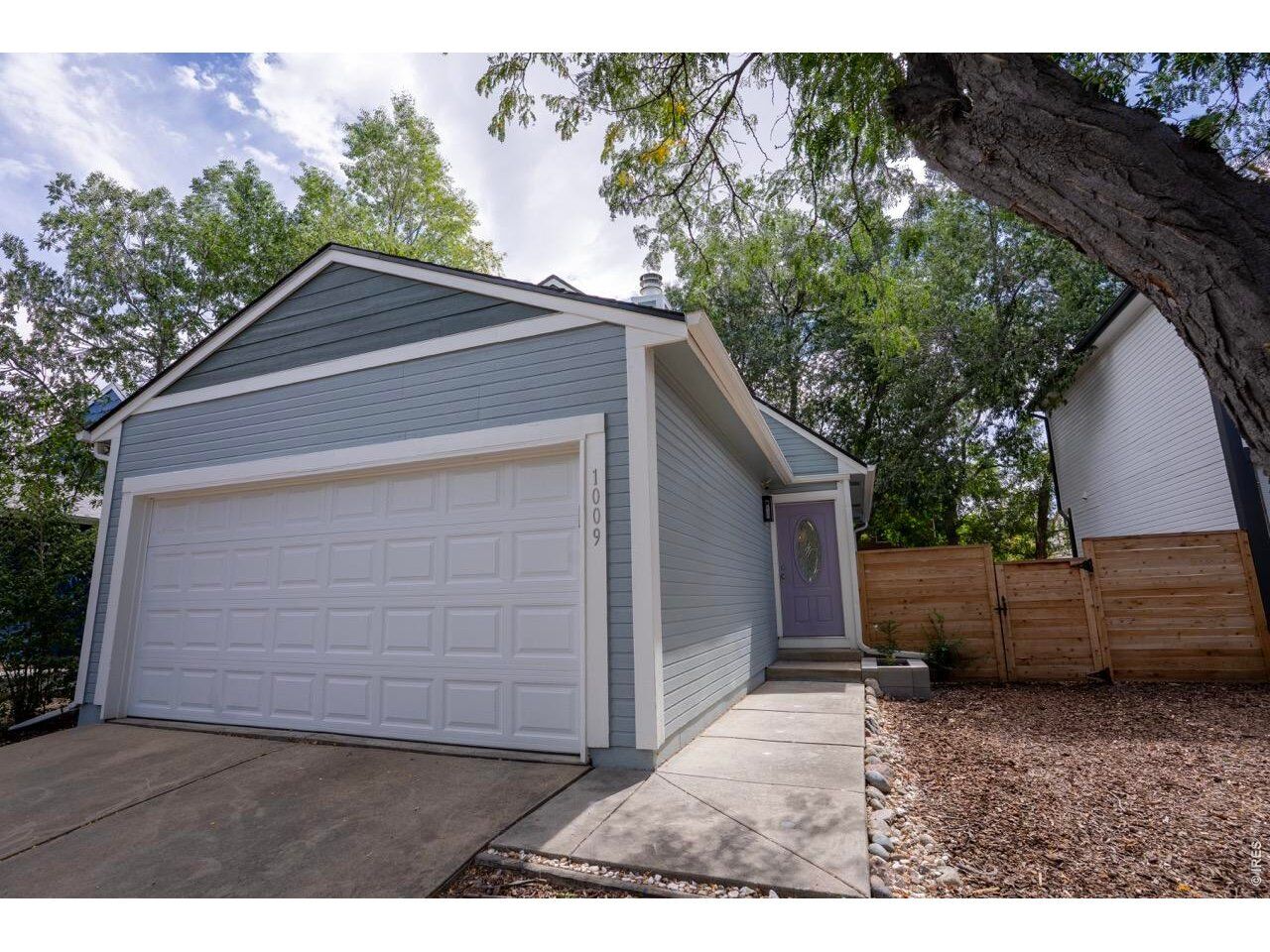 Property Photo: 1009 Townley Cir CO 80501