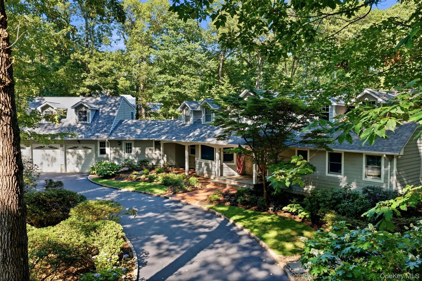 Property Photo: 31 Crosby Place NY 11724