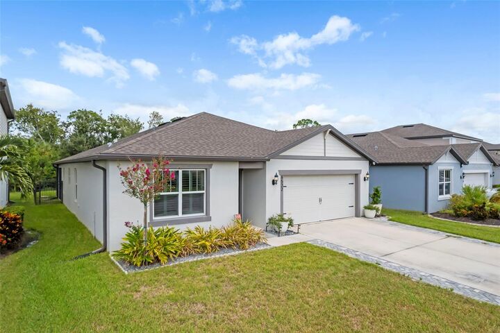 Property Photo: 8522 Abalone Loop FL 34219