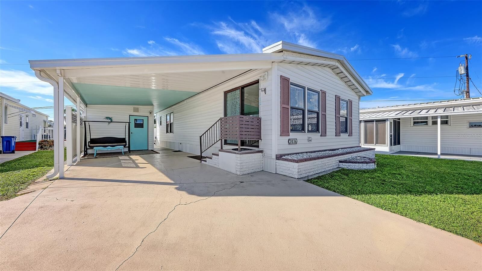 Property Photo:  2036 S Mobile Estates Drive  FL 34231 