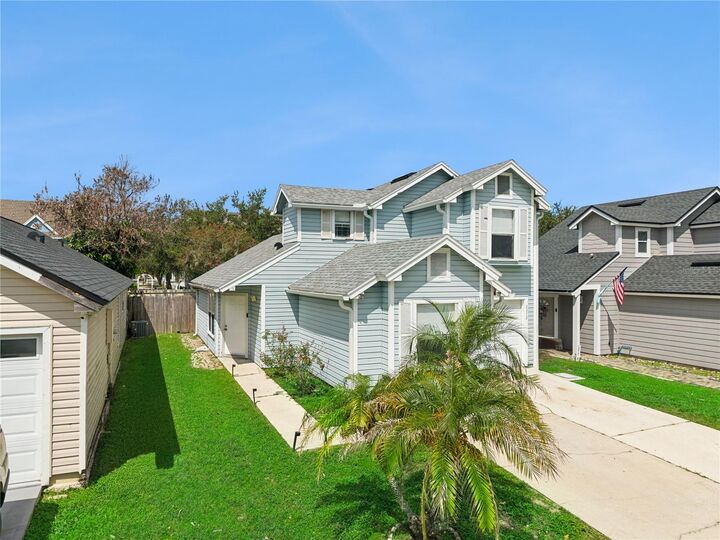 Property Photo:  2372 Pebble Brook Road  FL 34741 