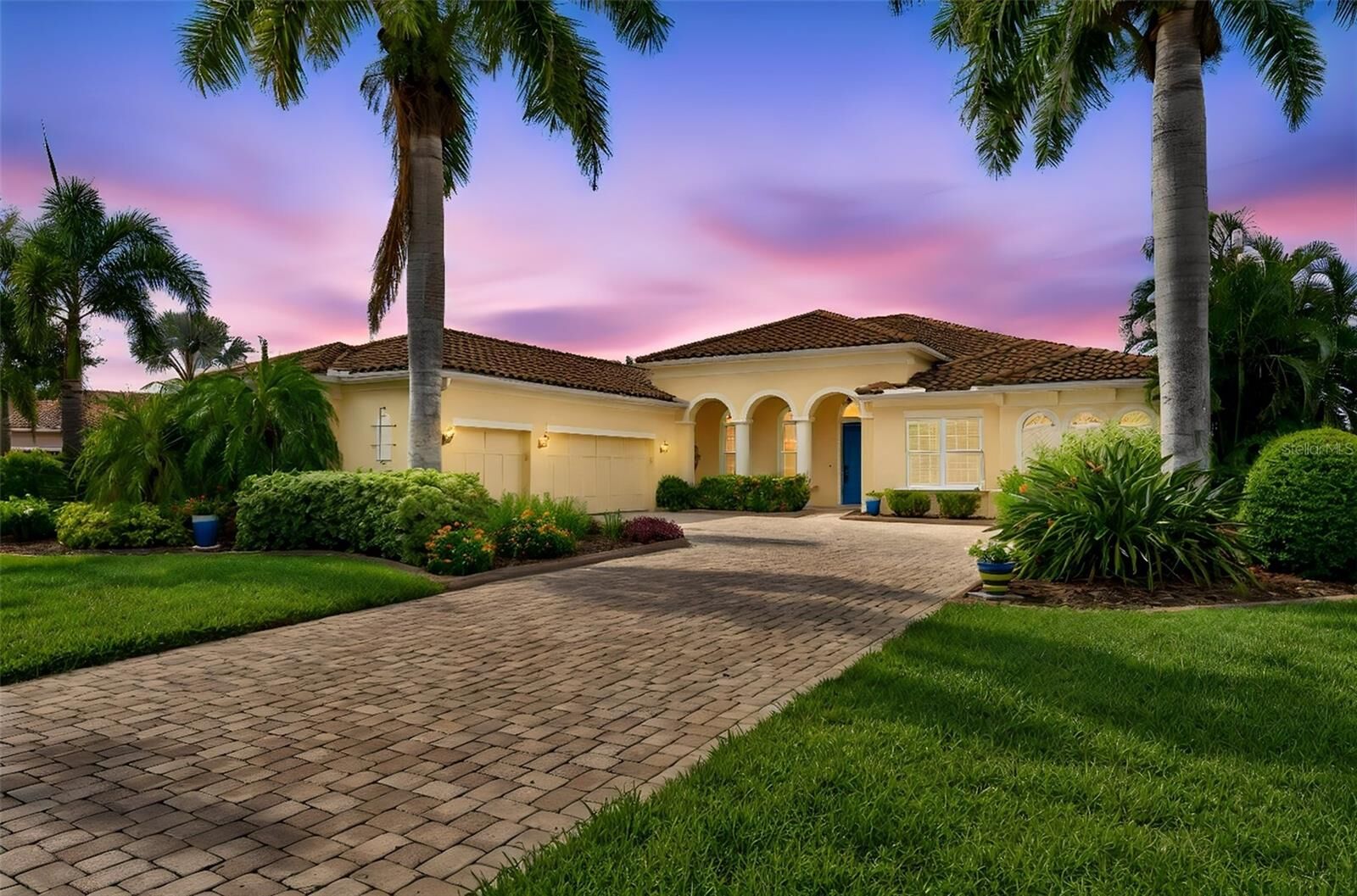 Property Photo:  17019 4th Avenue E  FL 34212 