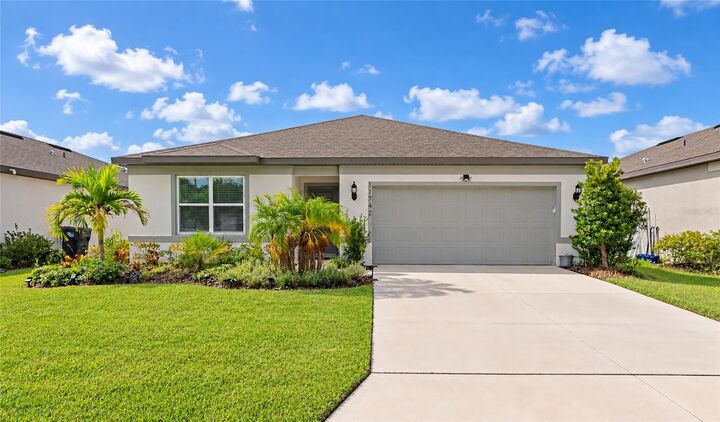 Property Photo:  11742 Moonsail Drive  FL 34219 