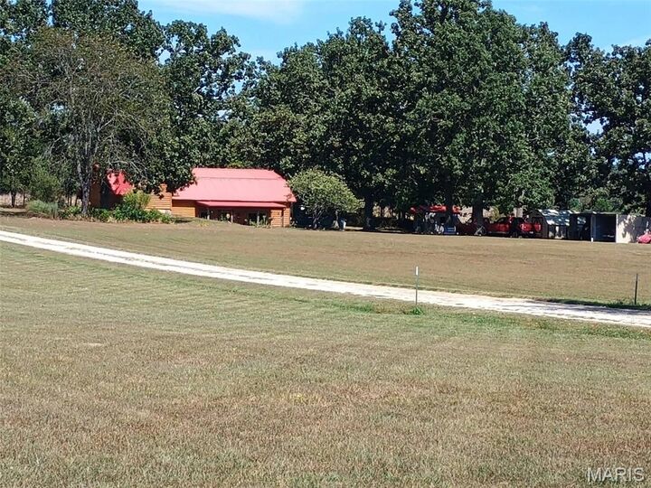 Property Photo:  749 County Road 4120  MO 65560 