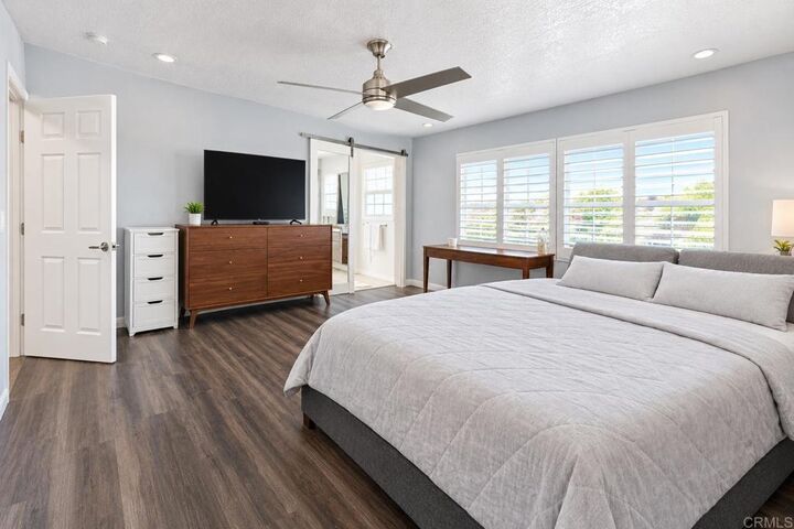 Property Photo: 1265 Darby St CA 91977