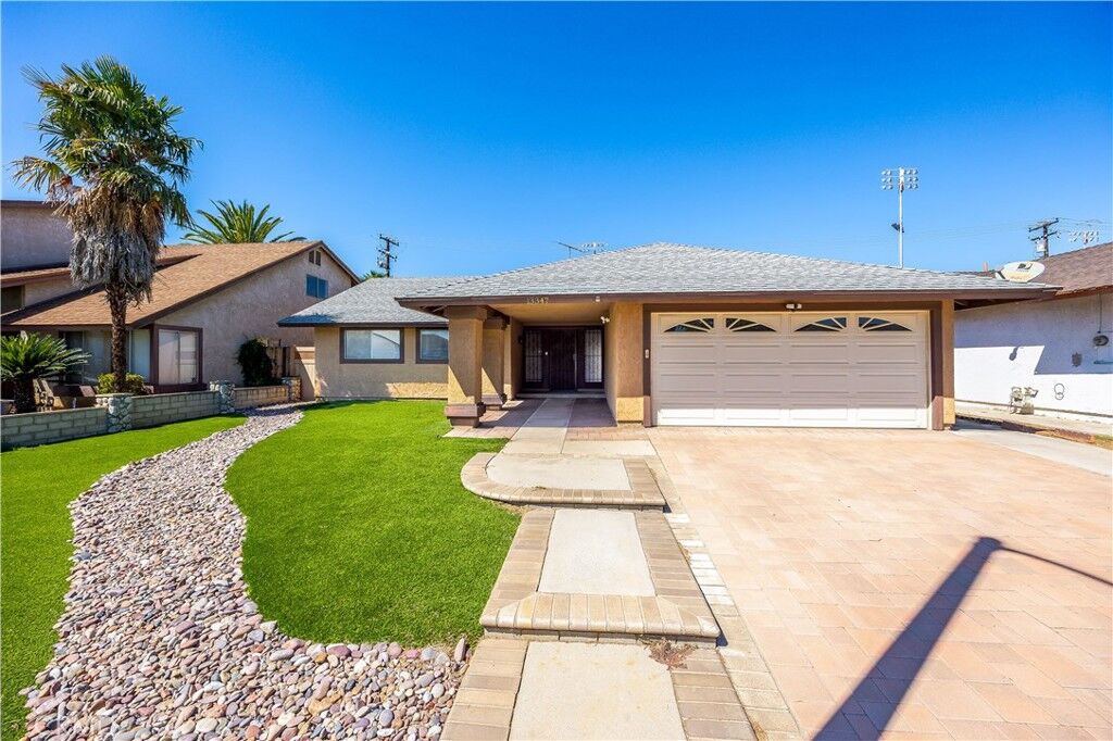 Property Photo: 13347 Sunflower Court CA 92553