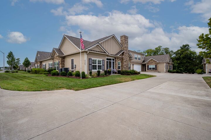 Property Photo:  2342 Stonecenter Ln  TN 37128 