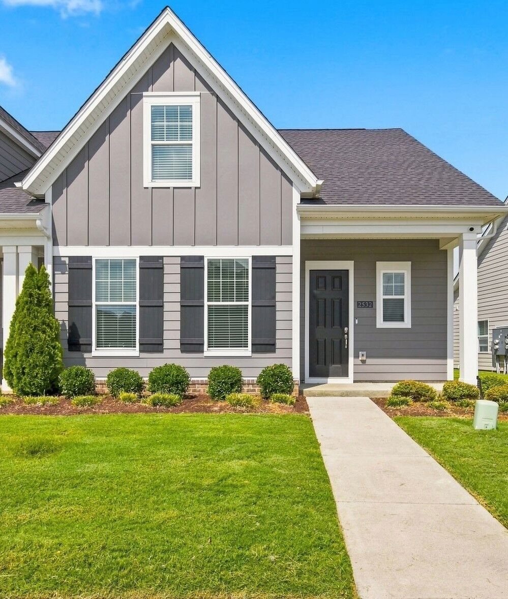 Property Photo:  2532 Elmcroft Ave  TN 37128 